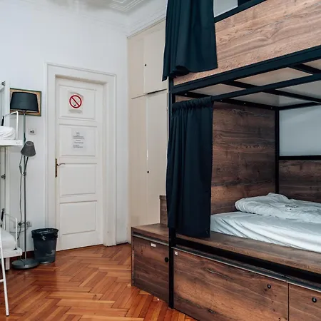 Beogradjanka *