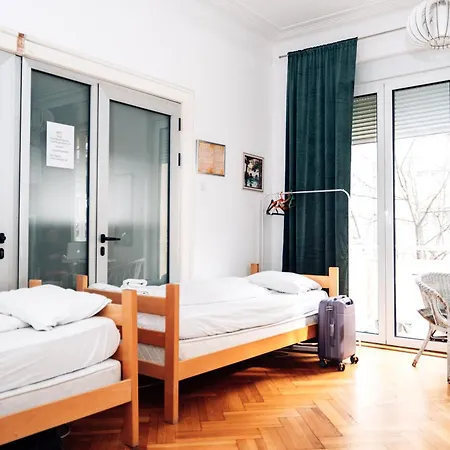 Beogradjanka Hostel *