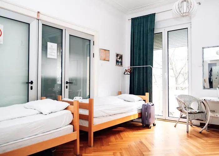 Beogradjanka Hostel *