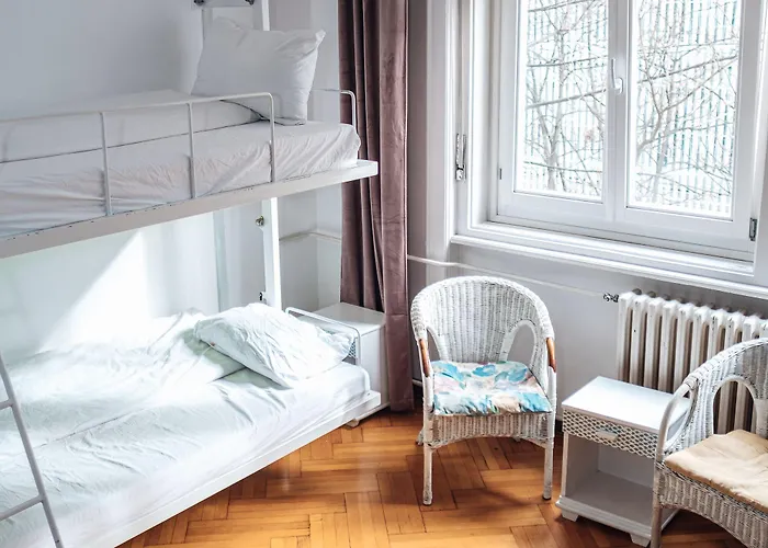 Beogradjanka Hostel *